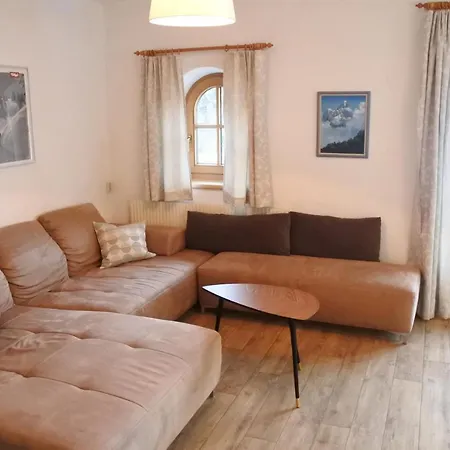Stier Apartment *